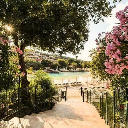 Les Maisons Aux Restanques Du Golfe De St-tropez - Maeva Дом отдыха Гримо